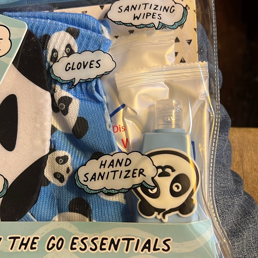 KIDS ESSENTIALS.  BOY - Picture 3 of 6